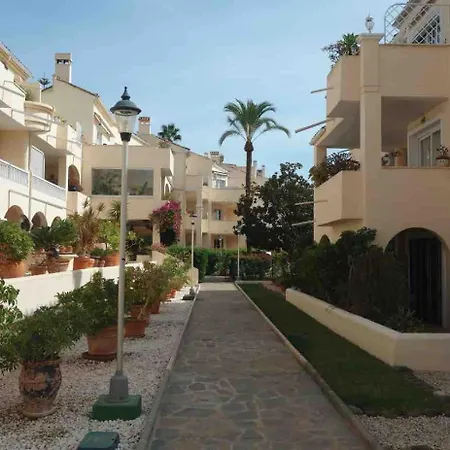 In El Paraiso - Near Puerto Banus