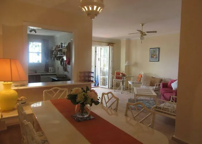 In El Paraiso - Near Puerto Banus 아파트 *