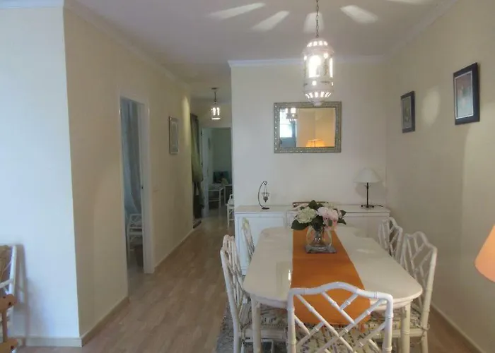 In El Paraiso - Near Puerto Banus * Estepona