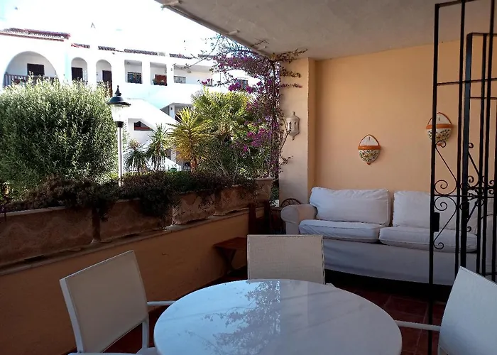 In El Paraiso - Near Puerto Banus *